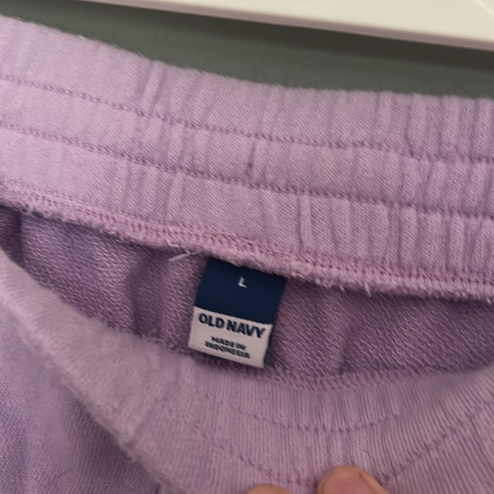 Old Navy Purple sweat Shorts Relaxed Fit Elastic Waistband - Picture 2 of 3